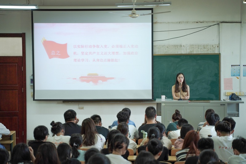 最新学生经典影片，探索教育娱乐的交汇点